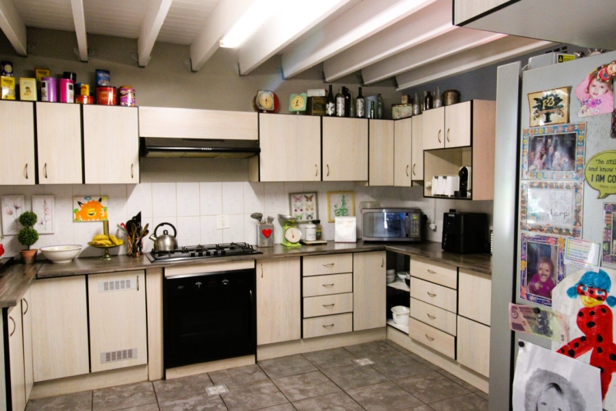 5 Bedroom Property for Sale in Gonubie North Eastern Cape